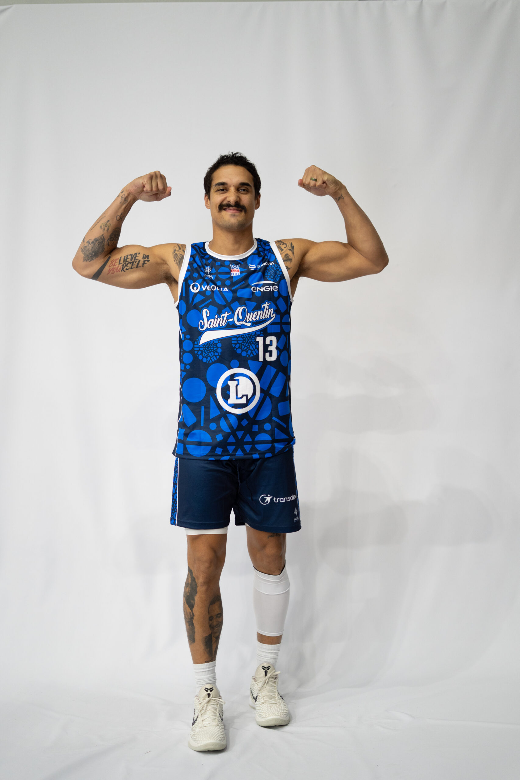 Tenue championnat Domicile bleue Saison 2025/2026